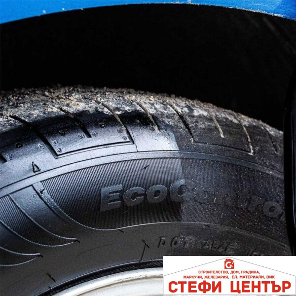 Спрей за блясък на гуми Carbonax 720мл 104